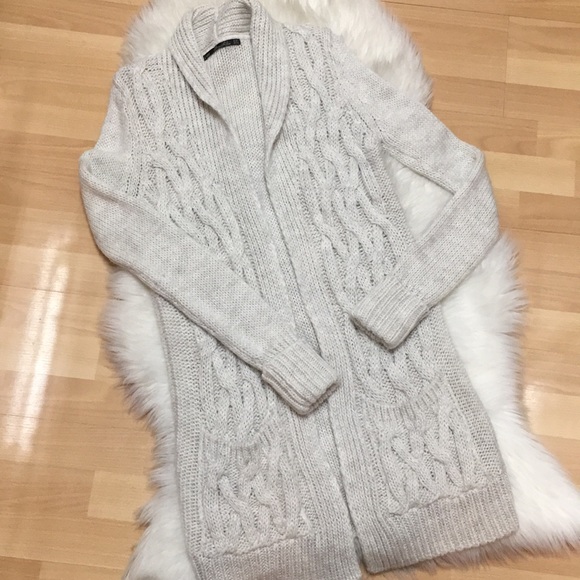 Zara Sweaters - Zara Oatmeal Gray Cable Knit Chunky Cardigan